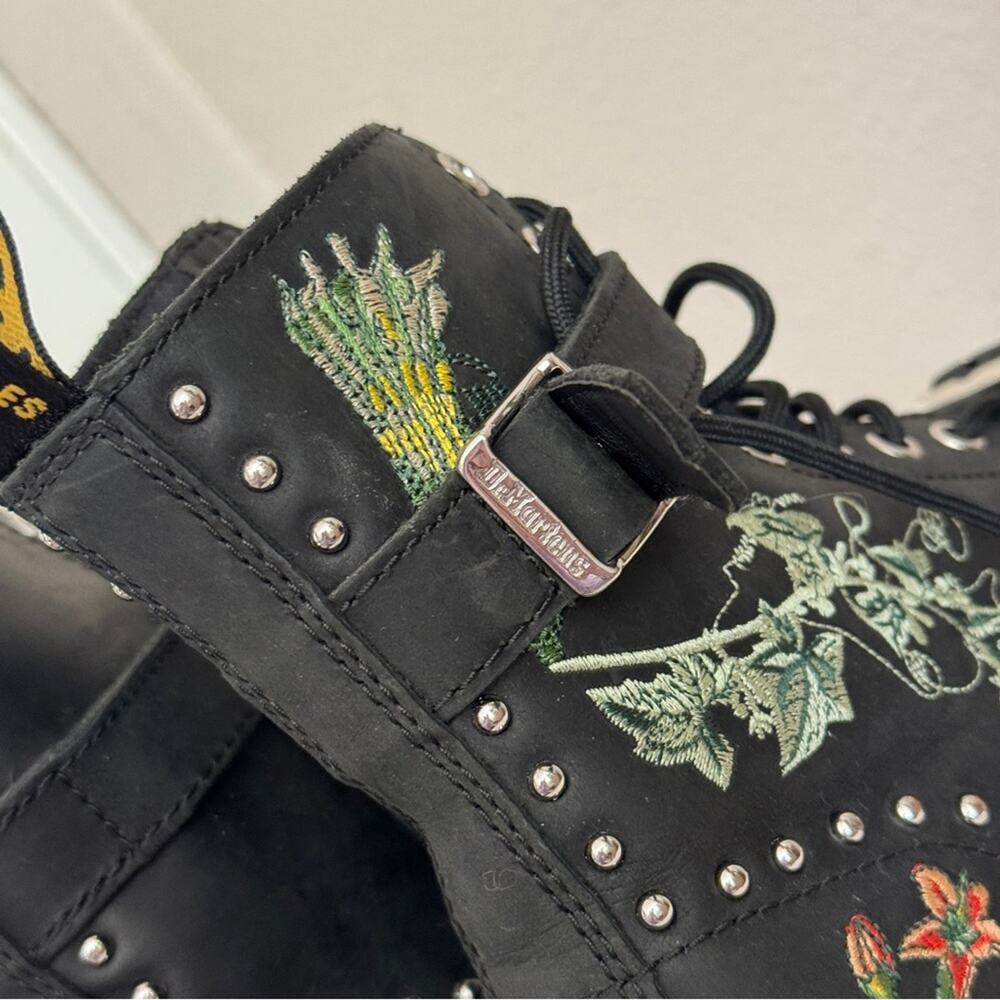 Dr. Martens Gomez Wild Botanicals Black Boots 6 - Picture 7 of 11